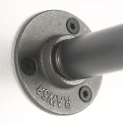 Hylde ELLA sort med messing (20 cm dybde)