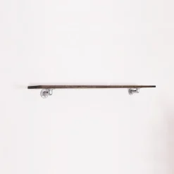 Hyldeknægte ELLA sølv med hylde (30 cm dybde)